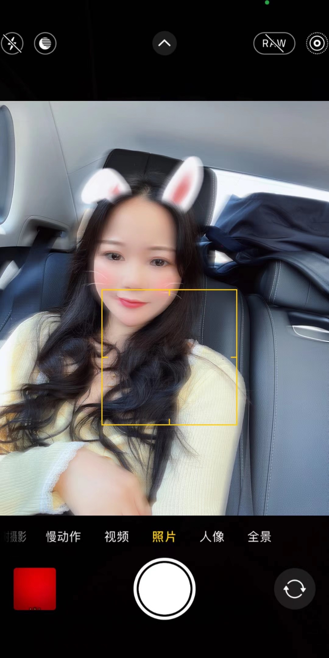 单亲妈妈李丹